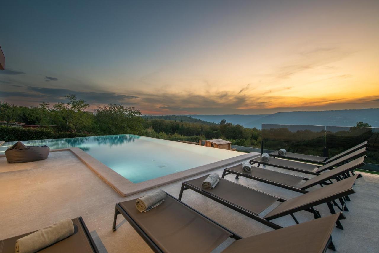 Villa Memory Raša Exteriér fotografie
